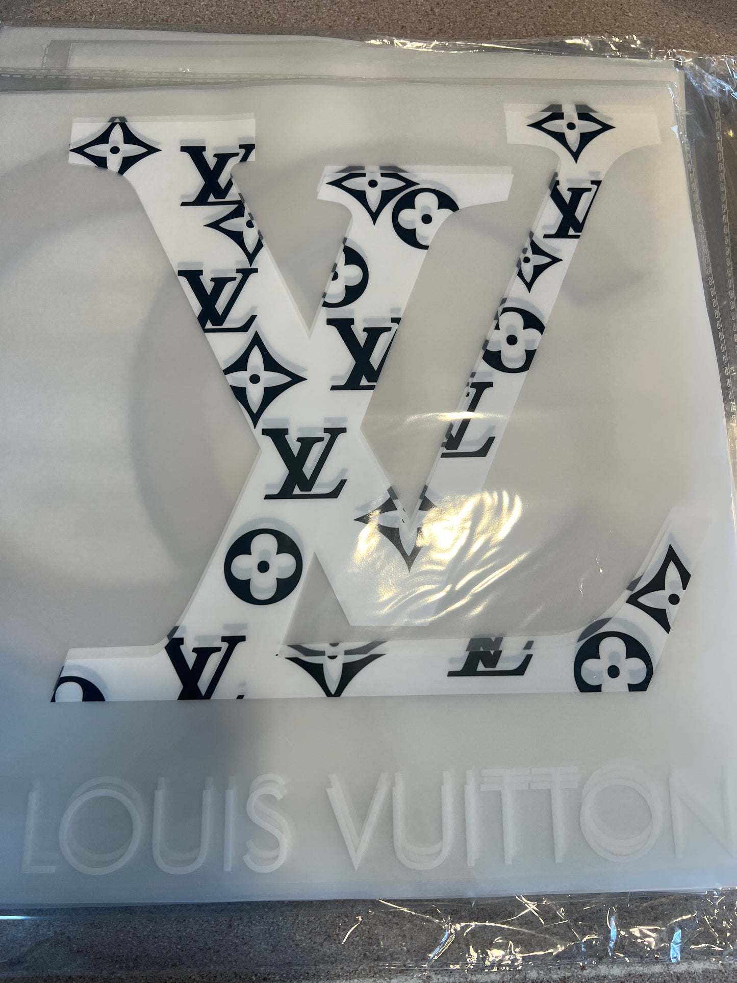 White/Black LV