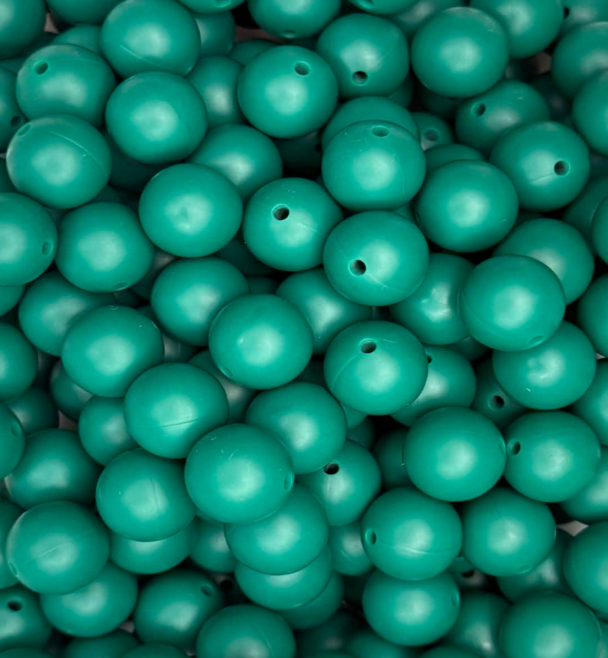 #129 EMERALD 15MM SOLID (10ct)