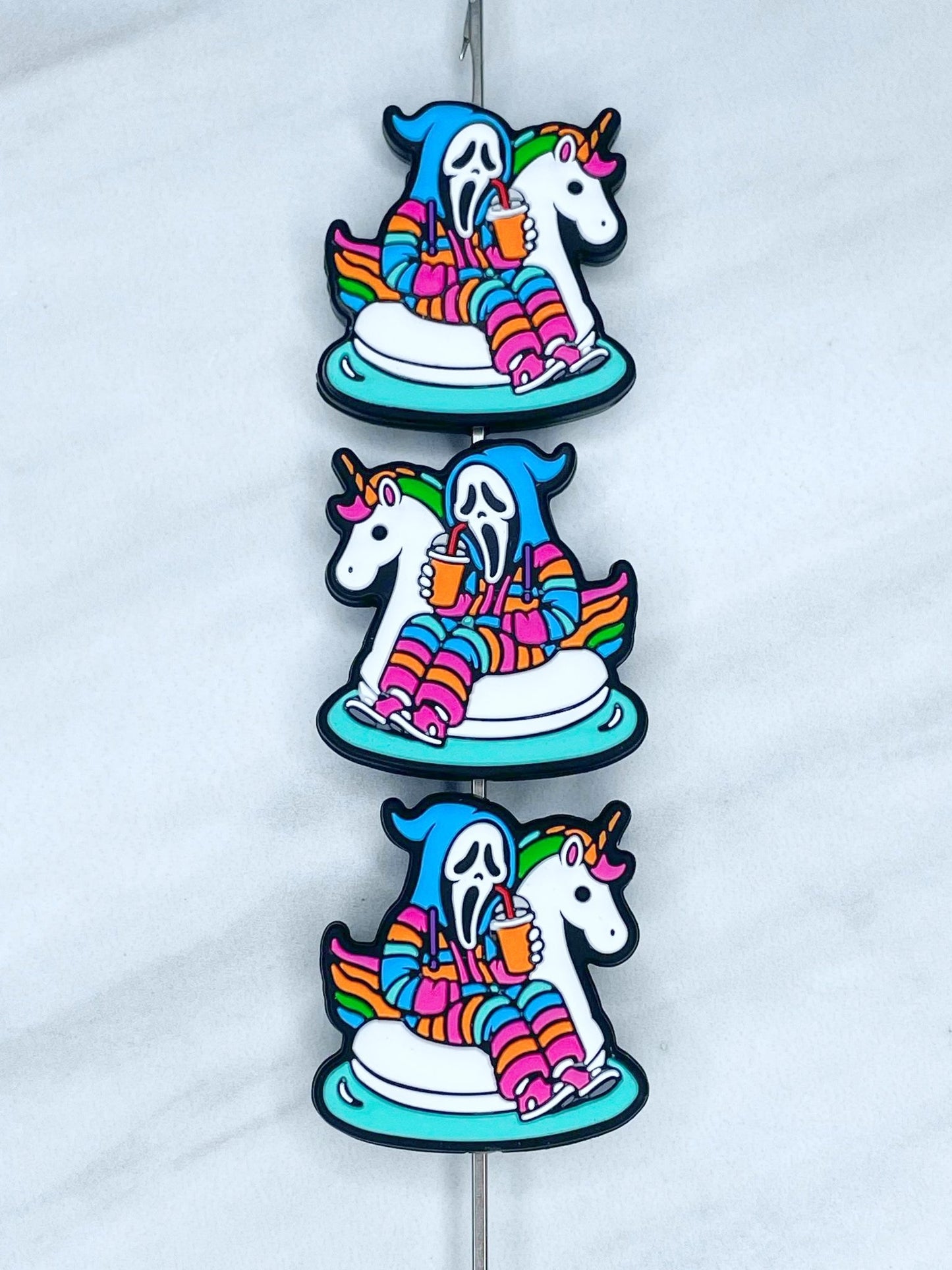 COLORFUL GHOST ON UNICORN SILICONE FOCAL D186 (1ct)