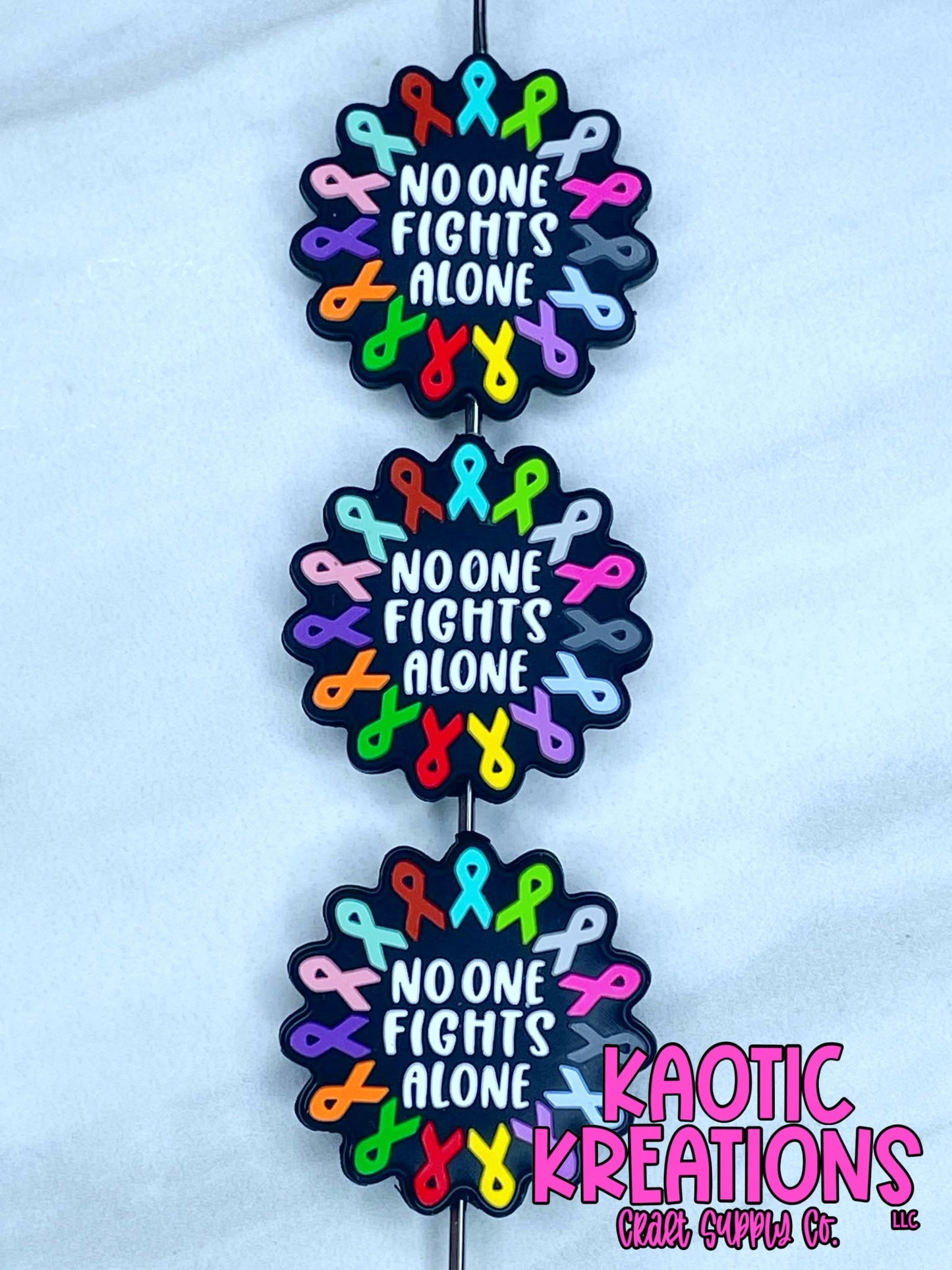 NO ONE FIGHTS ALONE SILICONE FOCAL D40 (1ct)