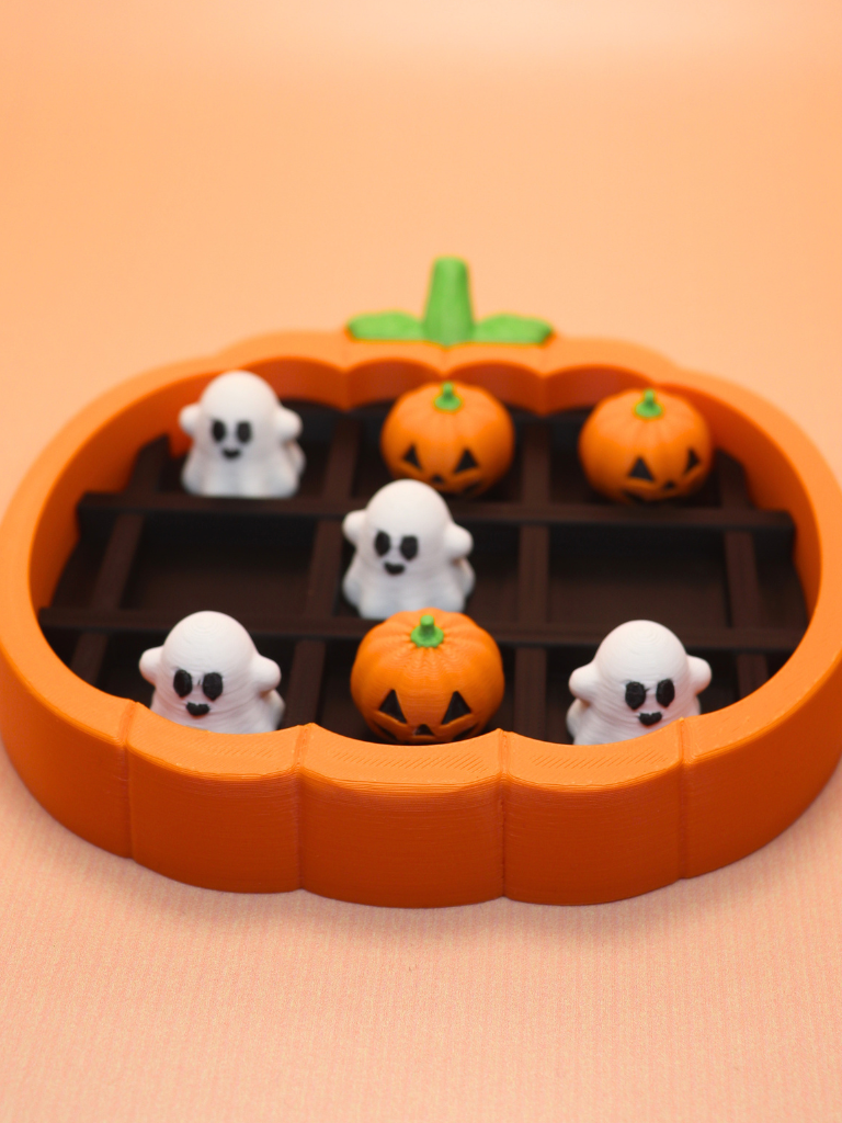 Pumpkin Tic Tac Toe Set