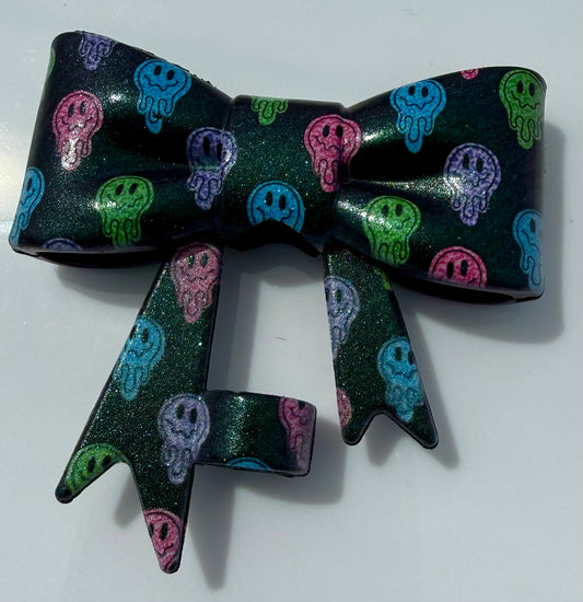 Melted Smiley Silicone Bow