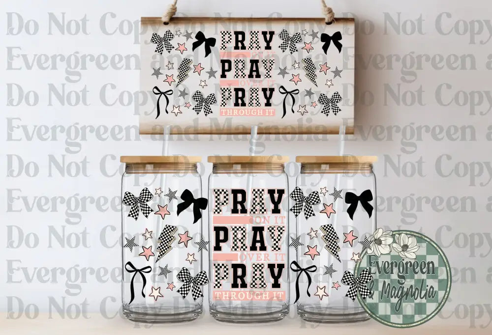 Pray Checkered