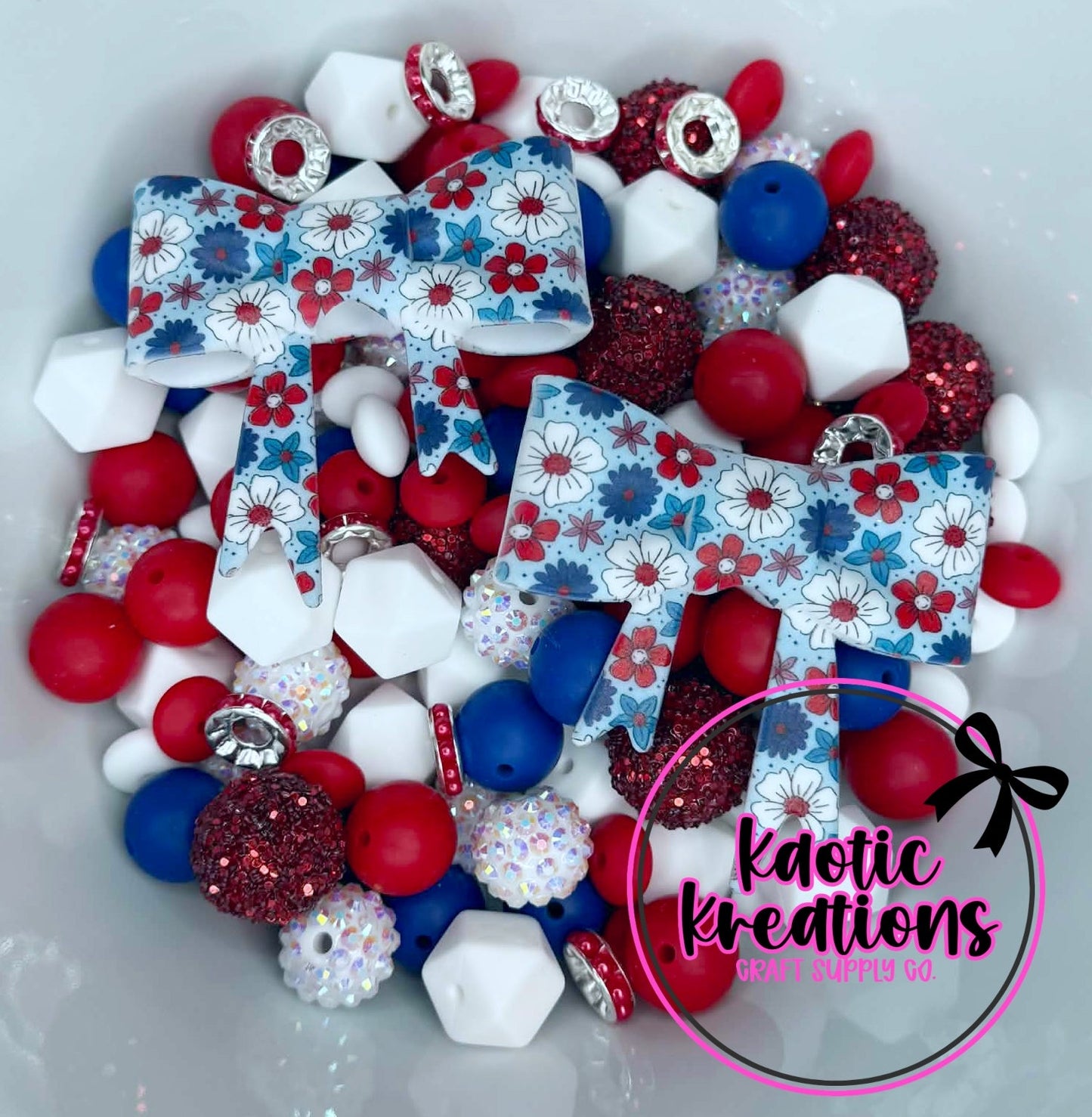 ACRYLIC SILICONE BEAD MIX W/JUMBO BOWS #32 (34ct)